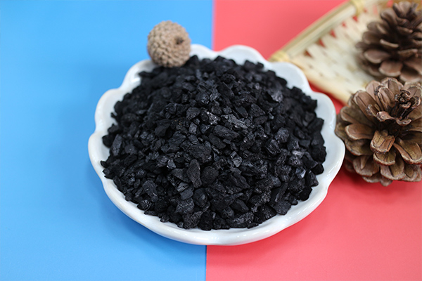 煤質(zhì)顆?；钚蕴? width=