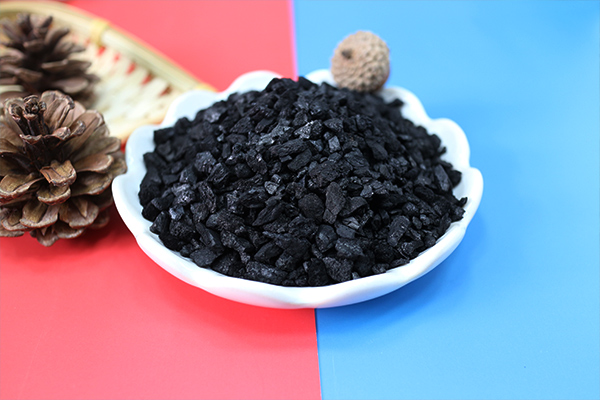 煤質(zhì)顆?；钚蕴? width=